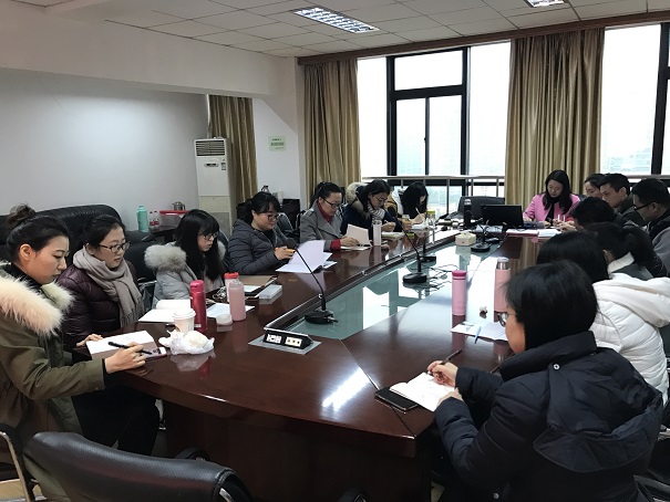 bat365唯一官网研究生团支部博士团员评议现场.jpg bat365唯一官网研究生团支部博士团员评议现场.jpg